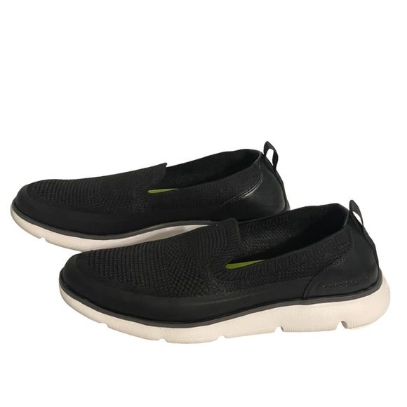 COLE HAAN ZERØGRAND Omni Knit Slip-On Sneaker. Men’s sz 9. Black w/ white soles - Picture 1 of 12